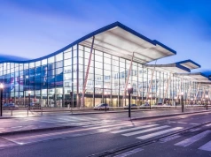 Wrocławskie lotnisko. Tunezyjczyk sforsował ogrodzenie i próbował wsiąść do samolotu