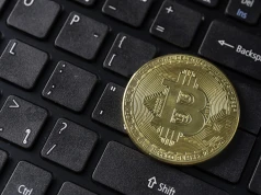„Gdzie kupić?” zamiast „czy to bezpieczne?”. Tak Polacy interesują się kryptowalutami