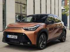 Toyota Aygo X Hybrid większym hitem niż Fabia i Clio. Pali tylko 2,7 l/100 km