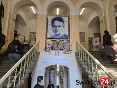 Od kuźni nauczycieli po szkołę z artystyczno-naukową duszą. III LO w Świdnicy będzie świętować 80-lecie