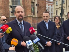 Lider referendum Jan Hoffman i Łukasz Gibała podpisali pakt. Audyt miasta, zmiany w SCT i powrót biletu 20-minutowego