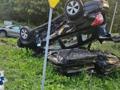 Wypadek w Gulinku. Zderzyły się dwa samochody, 60-latka w szpitalu