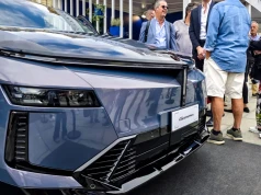 Stellantis produkuje 300 samochodów dziennie, ale parkingi są pełne? Fabryka musi stanąć na tydzień