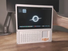 Apple Mac Mini w formie handhelda. Ma Joy-Cony i działa na baterii