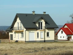 Czym najtaniej ogrzać dom? Porównali pellet, gaz, węgiel i pompę ciepła