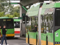 Szarpanina w autobusie, kierowca wypchnął pasażera. Reaguje MPK