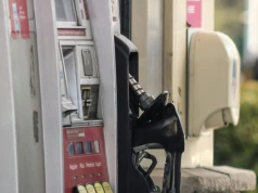Dlaczego nie wolno używać telefonu na stacji benzynowej?