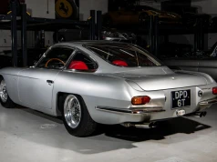 Pierwsze seryjne Lamborghini 350 GT sprzedane za 775 tys. dolarów. Powstało około 120 sztuk
