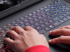 Laptop HyperX z RTX 5070 aż 2200 zł taniej. Intel Core Ultra 7 i ekran 2.5K