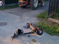 12-latek na hulajnodze zderzył się z ciągnikiem. Chłopiec trafił do szpitala