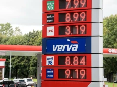 Praca zdalna i 4-dniowy tydzień sposobem na ceny paliw. Ekspert wyjaśnia