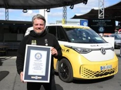 Nowy Volkswagen przejechał 100 tys. km bez awarii. Pobił rekord Guinnessa
