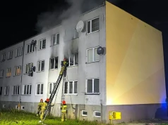 Dziewięć osób ewakuowanych z bloku podczas pożaru. Właściciel zatrzymany