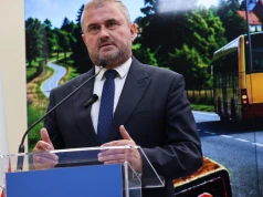 Nawet 12 mln Polaków wykluczonych komunikacyjnie. Rząd po wecie nie składa broni