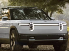 Rivian wzywa do prawie 100 tys. aut. Winne jedno powiadomienie na ekranie