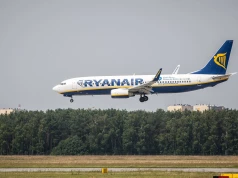 Pilot nadał sygnał alarmowy i zawrócił na lotnisko. Pasażerka przekazała mu niepokojącą wiadomość