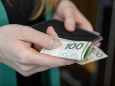 Policzyli, ile Polacy oddają państwu w ramach składek. Ogromna kwota