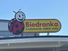 Biedronka rozdaje drugą paczkę kawy za darmo. Kilogram znanej marki za 46 zł, ale czas szybko ucieka