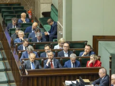 Polacy wystawili ocenę rządowi koalicji 15 października. Premier nie powinien być za…