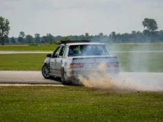 Ryk silników i kłęby dymu w Sulejowie! Ruszyła wyjątkowa akcja Drift Taxi "Bokiem po dobro". Wsiądź do auta i pomóż chorym dzieciom!