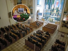 Znane są szczegóły pogrzebu ks. Stanisława Zbojnowicza. Trwa czuwanie po tragicznych wydarzeniach w Jarosławiu