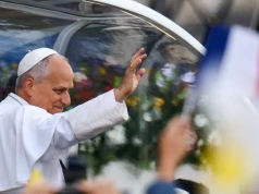 Papież Leon XIV odwiedził Francję. "Tęsknimy za szczęściem, miłością i spełnieniem"