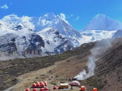 Lawina w bazie pod Himlung Himal. Co najmniej 10 osób zaginionych
