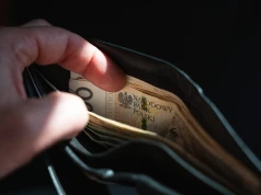 Tak Polacy próbują oszczędzać. Co 6. wybiera właśnie ten sposób