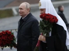 Rosyjskie relikwie ruszyły na wojnę. Do żołnierzy na froncie trafiły szczątki księcia