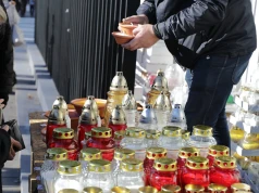 Za takie znicze chcą nawet 800 zł. Przed 1 listopada ceny potrafią zaskoczyć
