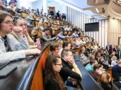 Najpopularniejsze kierunki studiów. Nawet 22 osoby na jedno miejsce