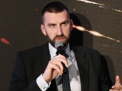 Możdżonek starł się z rzecznikiem policji. „Nabrał pan wody w usta”