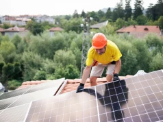 Aż 200 tys. zł dotacji na panele PV i magazyny energii z ARiMR. Prąd także dla domu