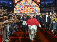 Papież Leon XIV we Francji. W zlaicyzowanym kraju patrzą na niego miliony