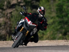 Nowa Multistrada wygląda prawie jak motocykl z MotoGP. Ducati wie, jak sprzedać emocje