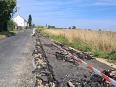 184 tys. zł szkody i uchylony areszt. Co mówi rolnik i dokumenty o zaoranym asfalcie na drodze?
