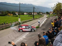 Lancia prowadziła w Llanes, potem przebiła dwie opony. Rajd przerwano po tragedii