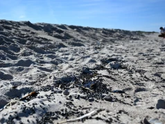 Nieznana, "potencjalnie niebezpieczna" substancja. Plaże w Ustce zamknięte