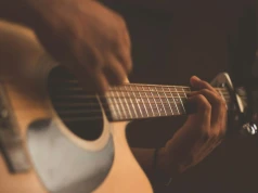 Gitara dla początkujących – jak wybrać instrument, na którym naprawdę zechcesz grać?