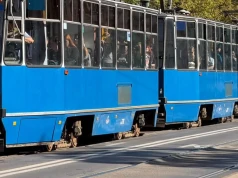 Brakuje tramwajów? Na linie wróciły wysokopodłogowe „stopiątki” wycofane z ruchu siedem miesięcy temu
