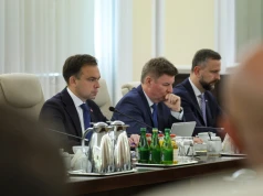 Przedsiębiorcy muszą założyć nowy adres. Mają czas do środy