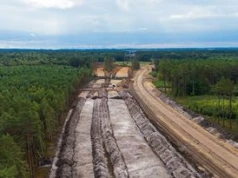 Budują nową drogę do elektrowni. Ułatwi też wakacyjne wyjazdy nad morze