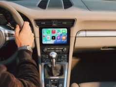 Porsche unowocześnia starsze 911, Boxstery i Caymany. CarPlay bez kabla