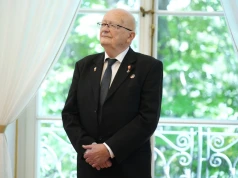 Medal UW dla dr. Tomasza Krawczyka