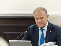 Projekt przyszłorocznego budżetu przyjęty. Tusk z apelem do Nawrockiego o podpisanie ustaw