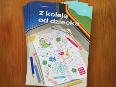 Czy wychowujemy pokolenie „tylnego siedzenia”? Pierwszy bilet do samodzielności- Raport KOLEO