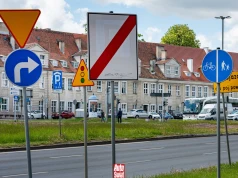 Raport o polskich drogach: wysokie mandaty, za dużo znaków, pomiary nie tam gdzie trzeba