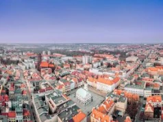 Tutaj zjesz pyszny i tani obiad w Gliwicach. TOP 13 lokali ze świetnymi opiniami. Oto restauracje polecane przez mieszkańców.