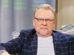 Jacek Lenartowicz, znany z seriali „M jak miłość” i „Ranczo”, ma równie znanego syna. Gdzie można zobaczyć tego słynnego potomka