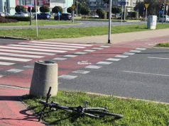 Zderzenie samochodu z rowerzystą na al. Kopisto. 12-letni chłopiec trafił do szpitala
